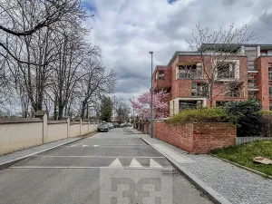 Pronájem bytu 3+kk, Praha - Střešovice, Cukrovarnická, 88 m2