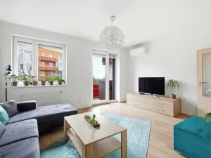 Prodej bytu 3+kk, Praha - Kyje, Sicherova, 64 m2