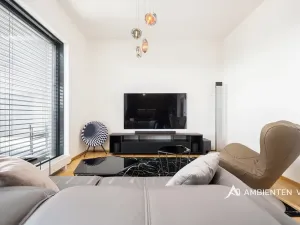 Prodej bytu 2+kk, Praha - Vysočany, Oktábcových, 72 m2