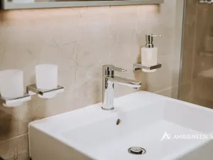 Prodej bytu 2+kk, Praha - Vysočany, Oktábcových, 72 m2