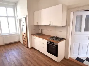 Pronájem bytu 2+1, Praha - Smíchov, Na bělidle, 65 m2