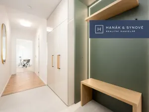 Prodej bytu 2+kk, Pohořelice, U Kasáren, 56 m2