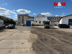 Pronájem výrobních prostor, Hořice, Maixnerova, 1000 m2
