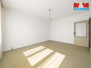 Prodej bytu 2+1, Klášterec nad Ohří - Miřetice u Klášterce nad Ohří, Lesní, 51 m2