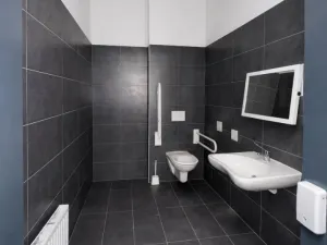 Pronájem kanceláře, Hradec Králové - Slezské Předměstí, Kovová, 365 m2