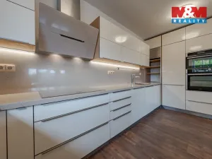 Prodej rodinného domu, Dolní Lhota, Lomená, 315 m2