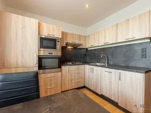 Pronájem bytu 1+1, Ostrava, Varenská, 36 m2