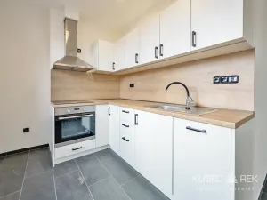 Prodej bytu 2+1, Pacov, Jana Vojny, 49 m2