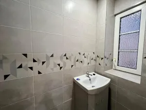 Pronájem bytu 2+1, Karlovy Vary, K. Čapka, 37 m2