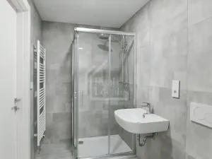 Prodej bytu 2+kk, Praha - Vysočany, V Předním Hloubětíně, 52 m2