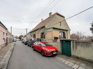 Prodej rodinného domu, Třebusice, 470 m2