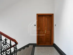 Pronájem kanceláře, Praha - Nové Město, Lazarská, 110 m2