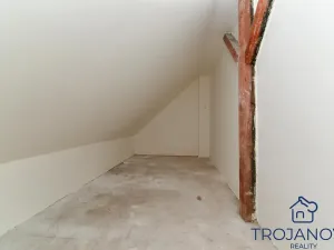 Prodej rodinného domu, Benešov, Nezvalova, 250 m2