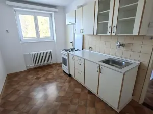 Pronájem bytu 2+1, Praha - Hloubětín, Chvalská, 57 m2