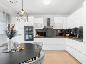 Prodej bytu 3+kk, Praha - Vršovice, Altajská, 113 m2