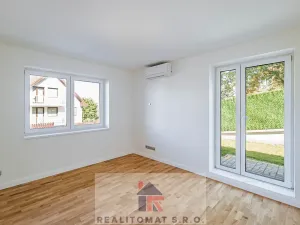 Pronájem rodinného domu, Praha - Komořany, Pod lesem, 127 m2