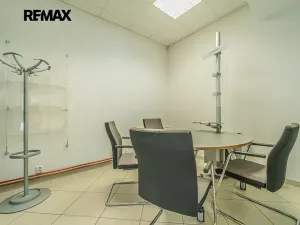 Pronájem kanceláře, Kladno, Osvoboz. pol. vězňů, 183 m2