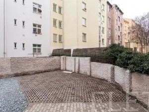 Pronájem bytu 1+kk, Praha - Libeň, Kotlaska, 44 m2