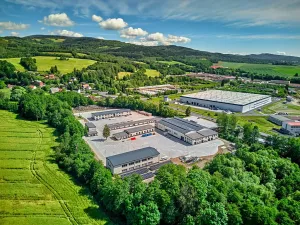 Pronájem skladu, Ostrov, 370 m2