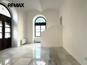 Pronájem obchodního prostoru, Praha - Vinohrady, Budečská, 78 m2