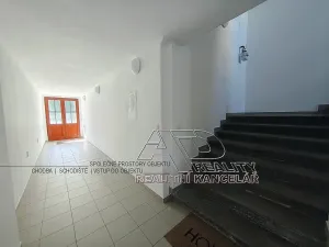 Pronájem bytu 2+1, České Budějovice, Pražská tř., 72 m2