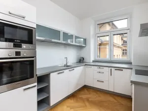 Prodej bytu 2+1, Praha - Nové Město, Ve Smečkách, 68 m2