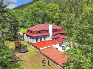 Prodej rodinného domu, Desná, Údolní, 538 m2