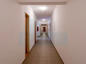 Prodej bytu 1+kk, Praha - Troja, Hnězdenská, 41 m2