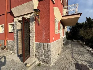 Pronájem bytu 2+1, Liberec - Liberec II-Nové Město, Šafaříkova, 50 m2