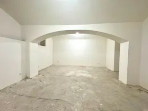 Pronájem kanceláře, Praha - Strašnice, Saratovská, 110 m2