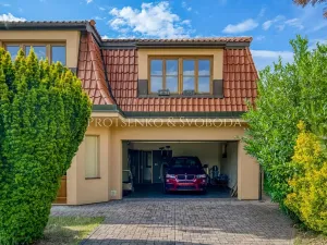 Prodej kanceláře, Vestec, Průběžná, 427 m2