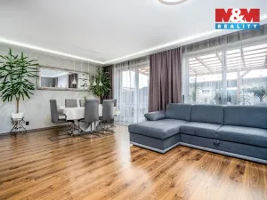 Prodej rodinného domu, Veltrusy, Lomená, 118 m2