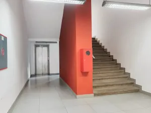 Pronájem bytu 2+kk, Praha - Libeň, Novákových, 60 m2