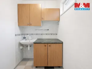 Pronájem obchodního prostoru, Nymburk, Maršála Koněva, 12 m2