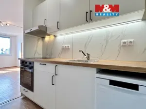 Pronájem bytu 2+kk, Praha - Bohnice, Poznaňská, 42 m2