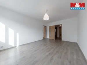 Pronájem bytu 2+1, Karlovy Vary, Brigádníků, 55 m2