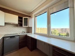 Pronájem bytu 3+1, Hrušovany u Brna, Sídliště, 72 m2