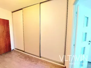 Pronájem bytu 2+kk, Praha - Kobylisy, Mirovická, 40 m2