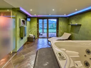 Prodej rodinného domu, Vrchlabí, 429 m2