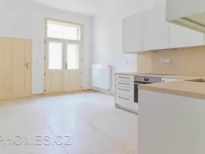 Pronájem bytu 3+1, Praha - Nové Město, Podskalská, 100 m2