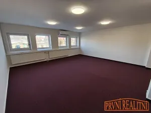 Pronájem kanceláře, Uherský Brod, Vazová, 69 m2