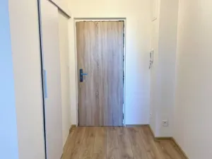 Pronájem bytu 2+kk, Neratovice, 28. října, 40 m2