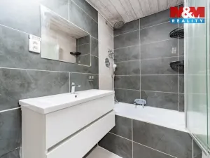 Prodej bytu 2+1, Habartov, Karla Čapka, 52 m2