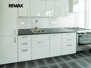 Pronájem bytu 2+kk, Jindřichův Hradec, Tovární, 61 m2