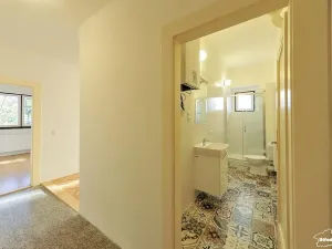 Pronájem bytu 2+kk, Praha - Karlín, Pernerova, 44 m2