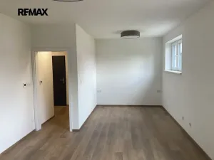 Pronájem bytu 1+kk, Kyjov, Sídliště Zahradní, 41 m2