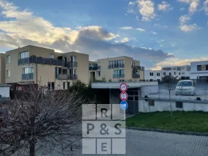 Prodej garáže, Praha, Formanská, 19 m2