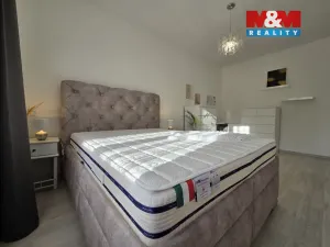 Pronájem bytu 2+kk, Praha - Libeň, U svobodárny, 46 m2