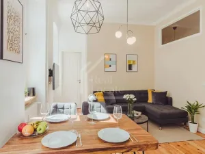 Pronájem bytu 2+kk, Praha, Pernerova, 48 m2