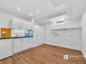 Prodej atypického bytu, Pardubice, Josefa Ressla, 22 m2